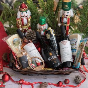 Greek gift baskets with great greek wines and delicious Greek deli from Cinque Wine & Deli in Athens