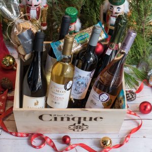 Greek gift baskets with great greek wines and delicious greek deli from Cinque Wine & Deli in Athens