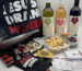 Cinque Wine & Play Pack with white, rosé and red wine, snacks, a board game set, playing cards and wine quiz cards.